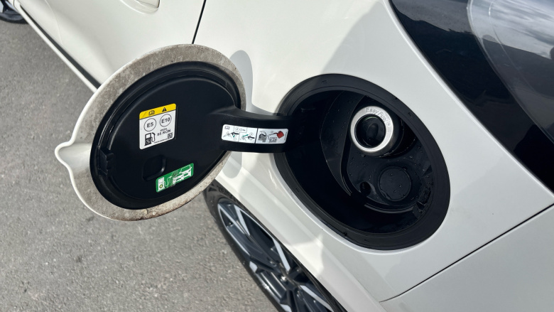 Ford Puma 1.0 EcoBoost Hybrid mHEV ST-Line X First Ed 5dr Petrol Hatchback